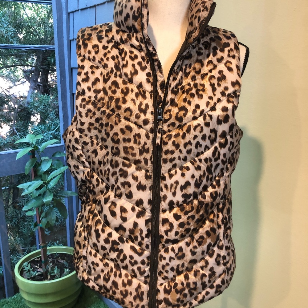 SO Leopard Print Puffer Vest